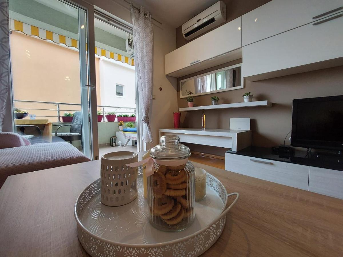 Apartment Vira Makarska Exteriör bild