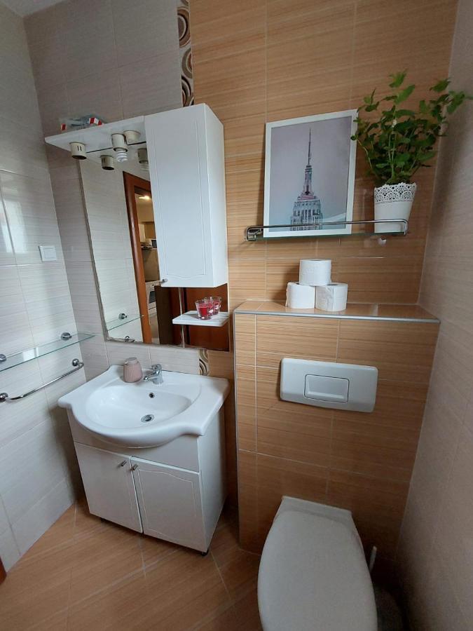 Apartment Vira Makarska Exteriör bild